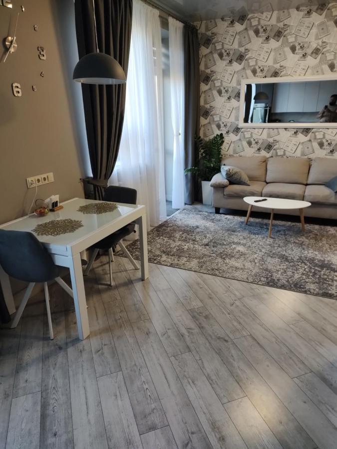 Просторі Lux Апартаменти На Центральному Проспекті, Великий Smart Tv,Преміум-Підписки Youtube Та Онлайн-Кінотеатрів , Кавомашина, Відкритий Балкон, Звітні Документи Krzywy Róg Zewnętrze zdjęcie